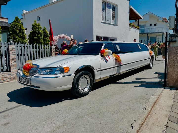 StarLimo logo